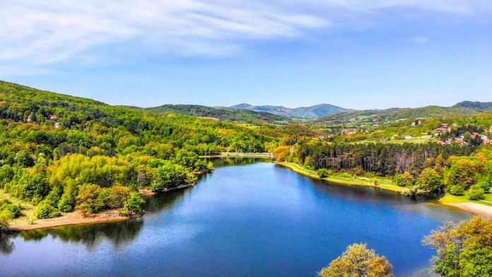 Borsko jezero